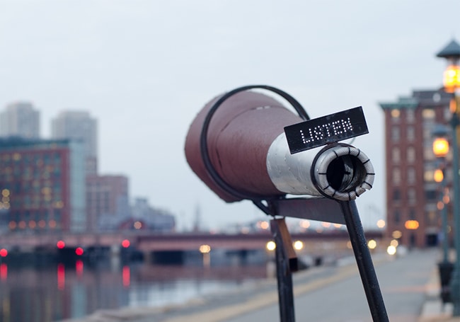 Listen megaphone